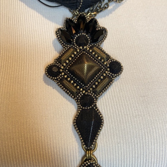 Bea Valdes choker statement piece